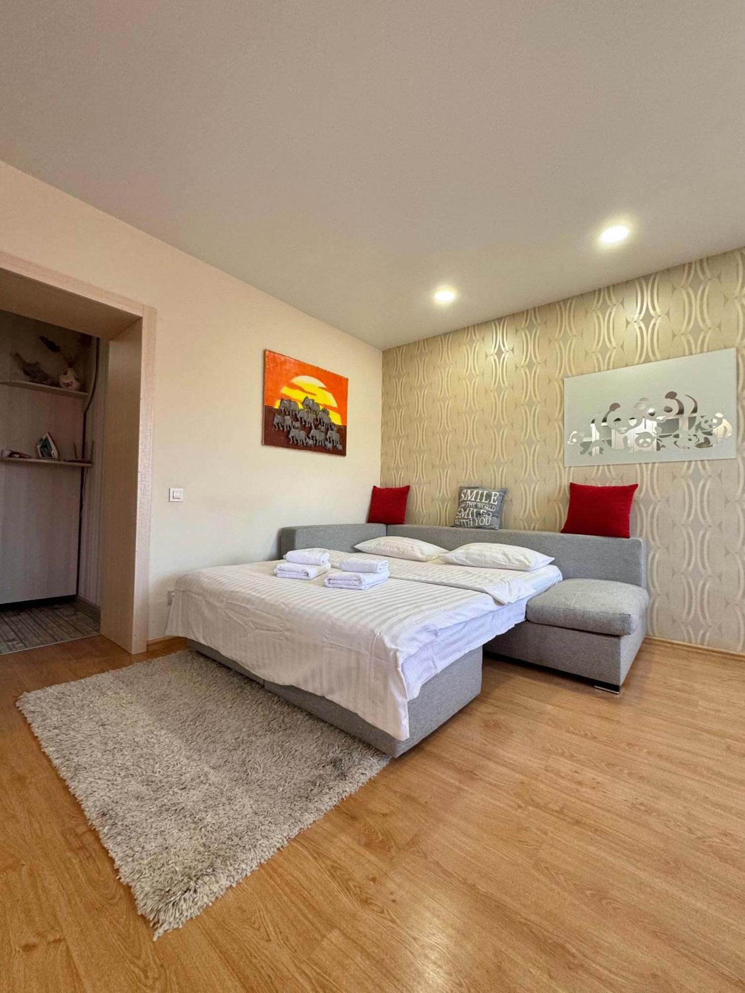 Apartpoltava Затишна 1-Кімнатна Студія,Новобудова В Самому Центрі Міста, Банківський Чек Εξωτερικό φωτογραφία
